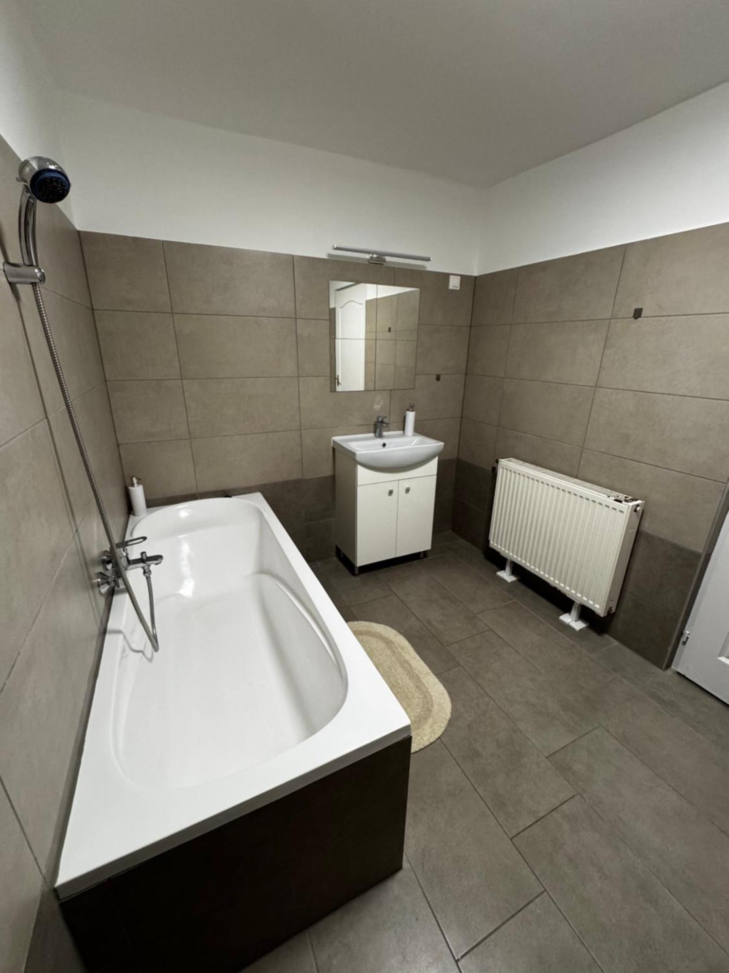 City Apartman Ньиредьхаза Экстерьер фото